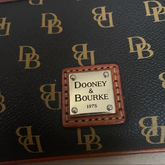 Dooney & Bourke Wristlet - Picture 2 of 7